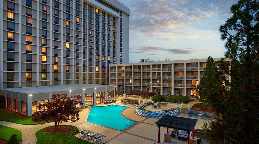 Atlanta Airport Marriott at dusk